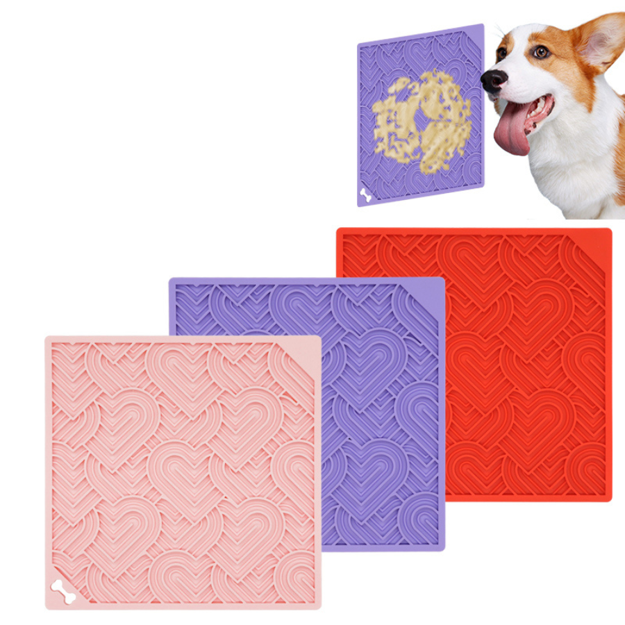 Heart-pattern Lick Mat