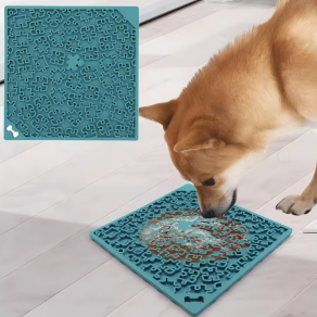 Puzzle-pattern Lick Mat